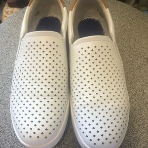 Dr.Scholl’s slips on